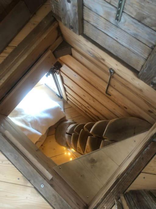 Nuit Insolite - La Cabane Du Haut-Doubs Les Gras Eksteriør billede
